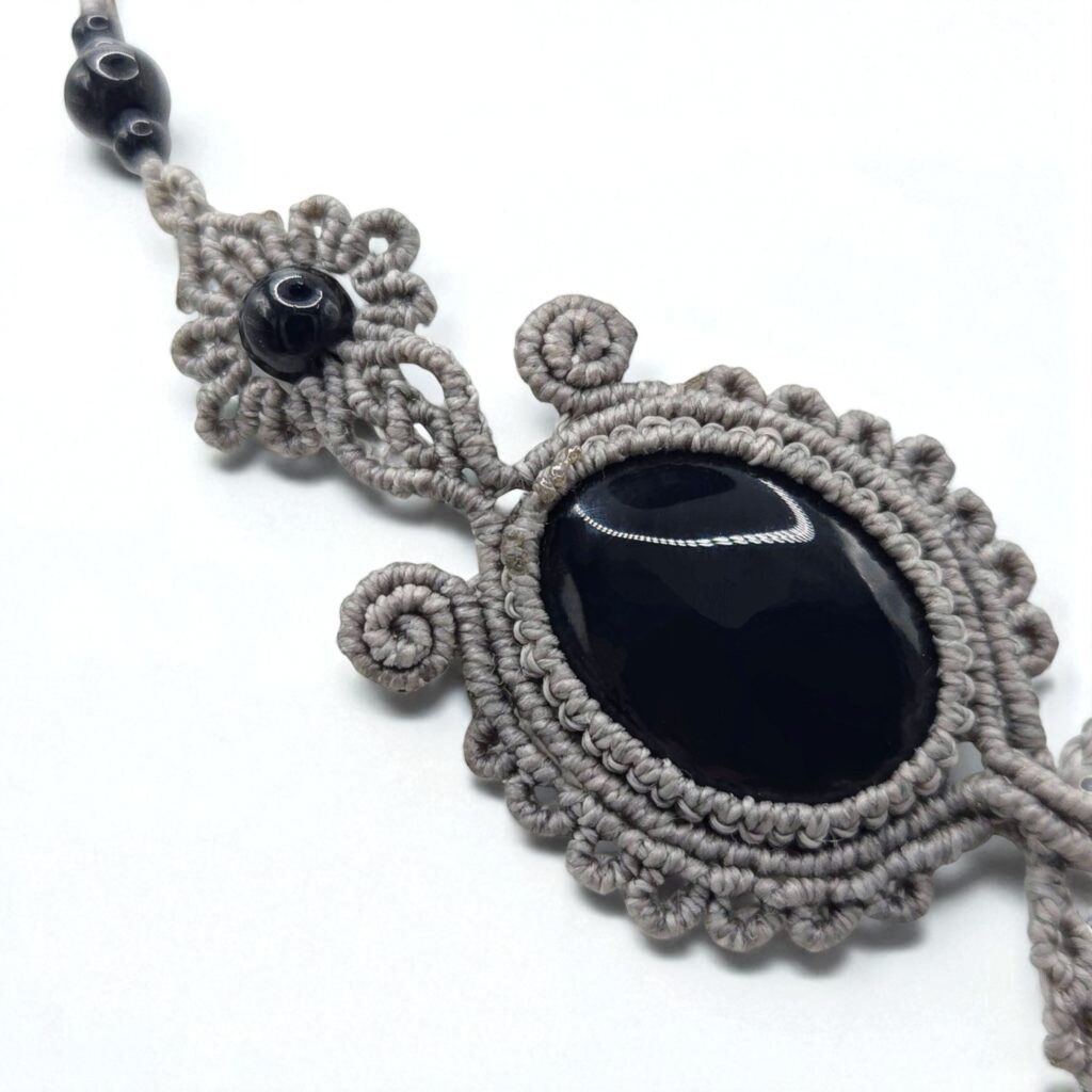 obsidian-makramee-collier-herz-anhaenger-4