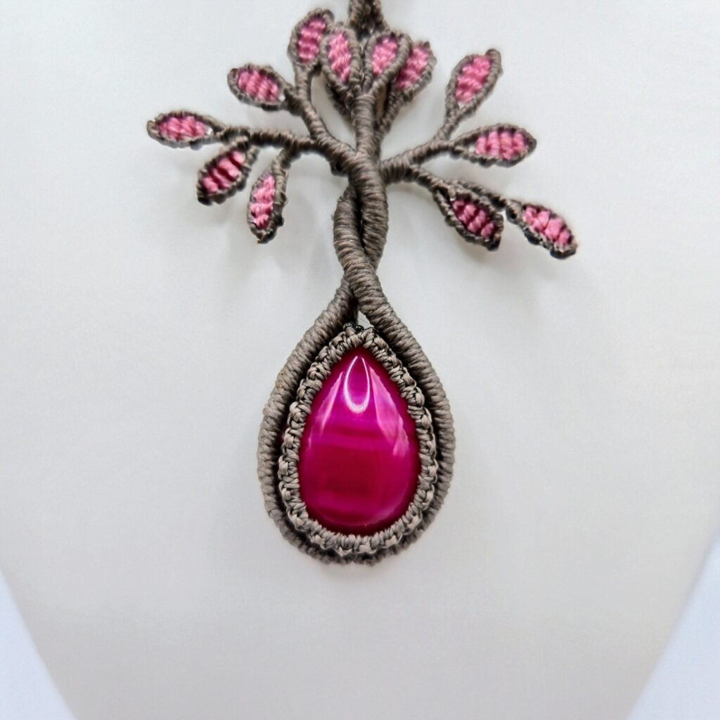Kette-Fuchia-Achat-Baum-des-Lebens-5