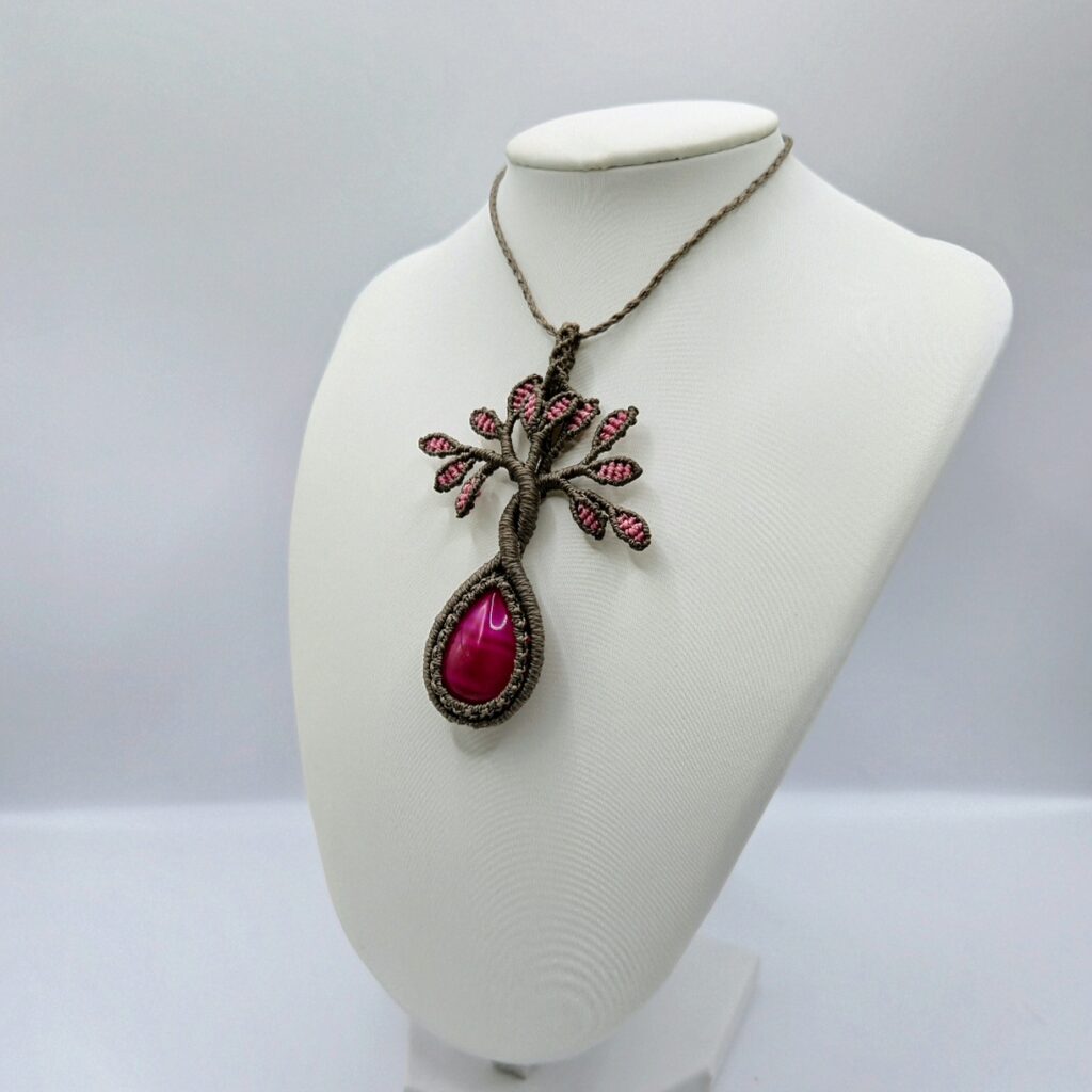 Kette-Fuchia-Achat-Baum-des-Lebens2.jpg