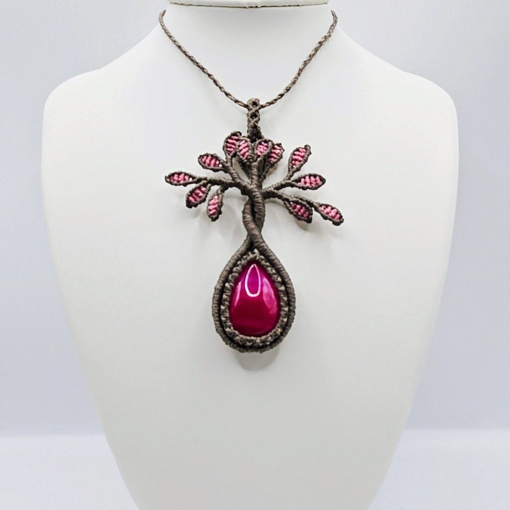 Kette-Fuchia-Achat-Baum-des-Lebens3.jpg