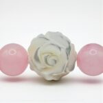 perlenarmband-kirschbluetenjaspis-perlmutt-rose-1.jpg