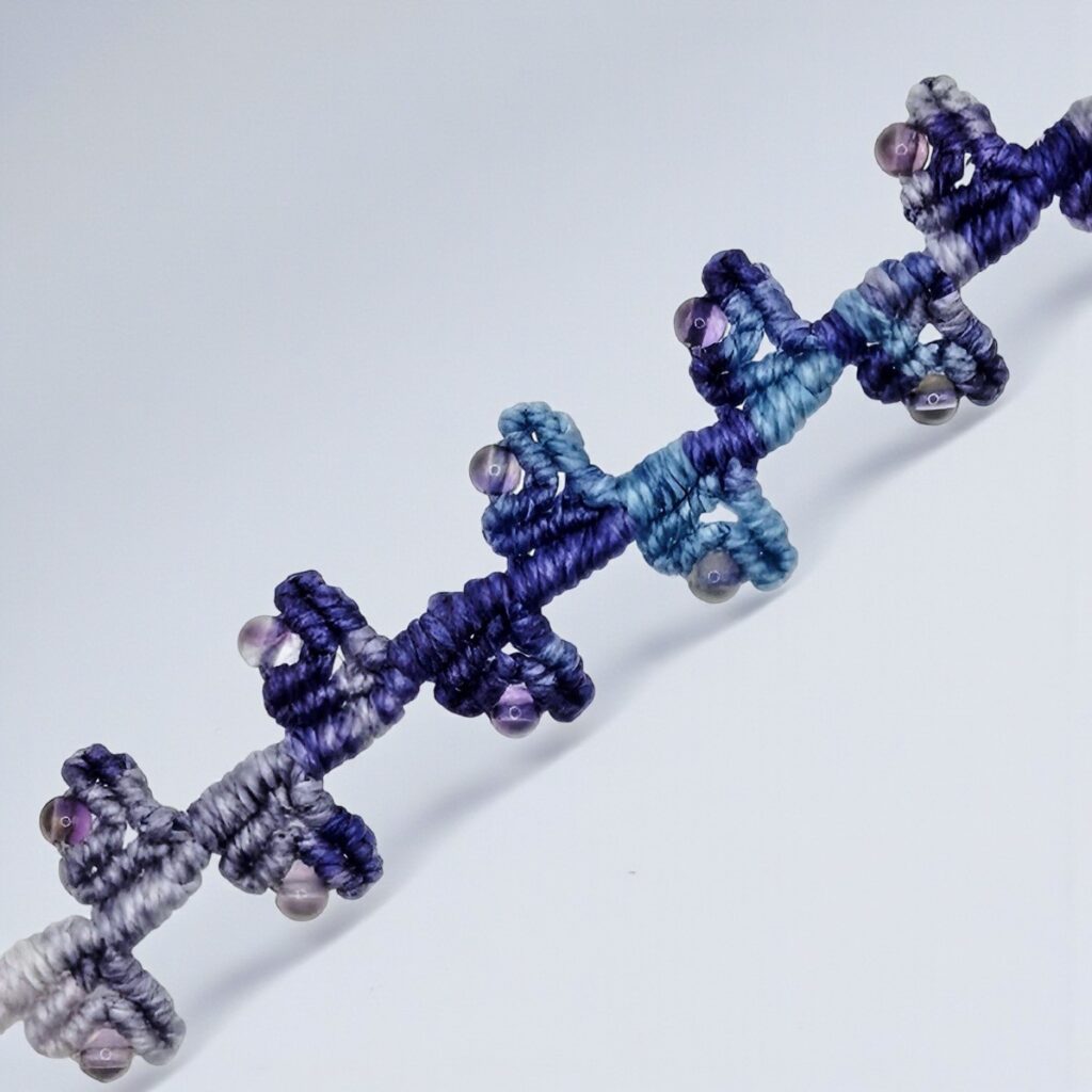 multicolor-makramee-armband-lila-fluorit-perlen-schmuckharmonie-5